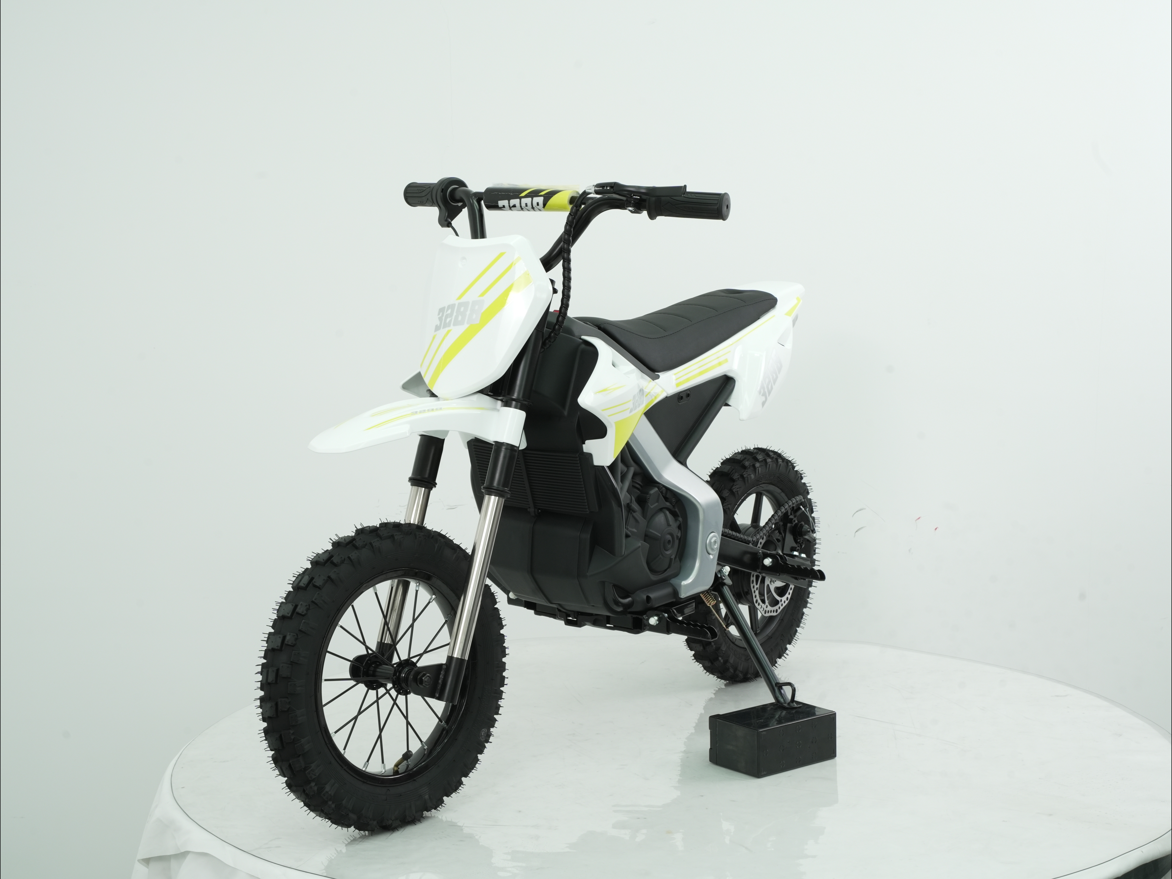 Tamco3288white